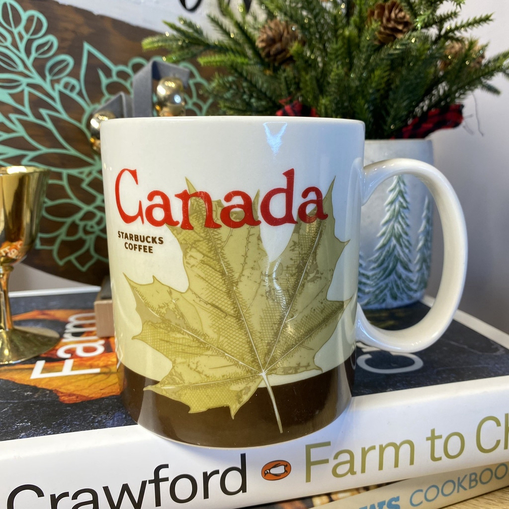 Starbucks CANADA MAPLE LEAF Collector Series Coffee Mug 2012 16oz